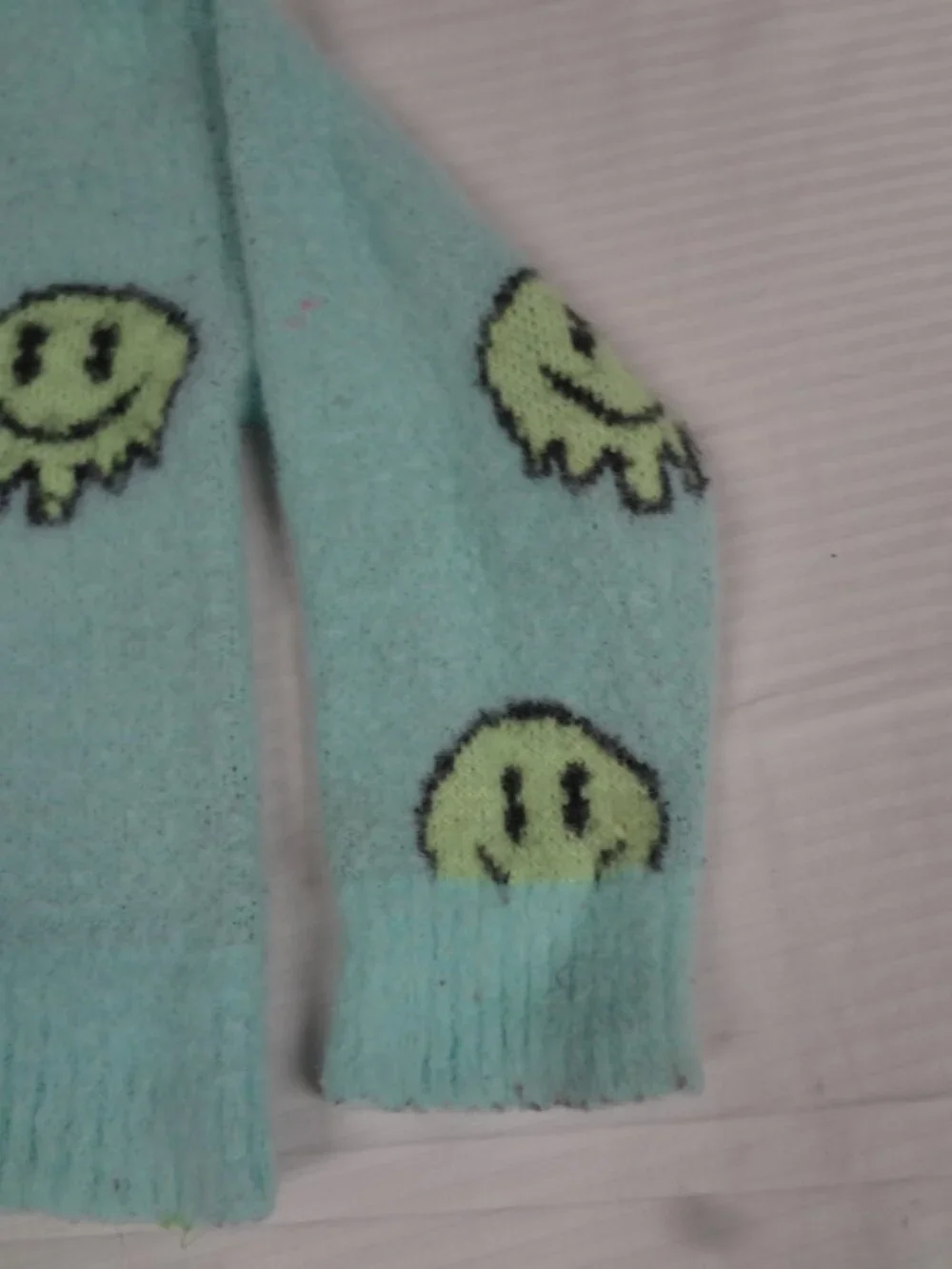 JUSTICE GIRLS SWEATSHIRT PULL OVER SWEATER MELTING SMILEY FACES BLUE XS 5/6 L793